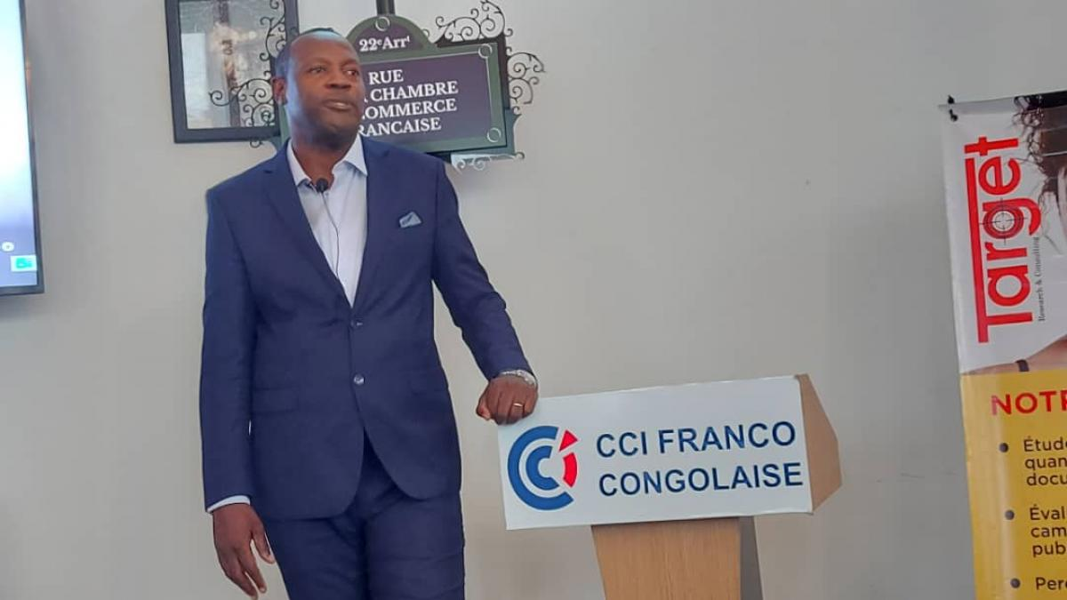 DRC: 64% of men vs. 54% of women use the radio for news (Target)